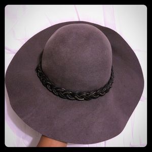 Kardashian Kollection Floppy Hat